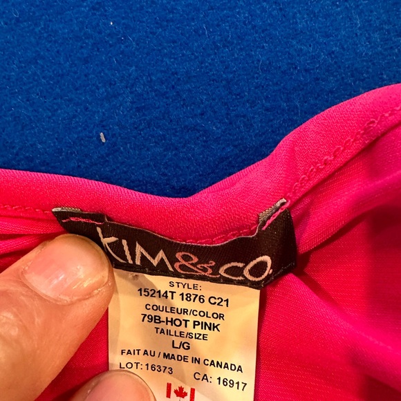 Kim & Co. Brazil Knit Short Ruched Sleeve Top - Picture 9 of 10